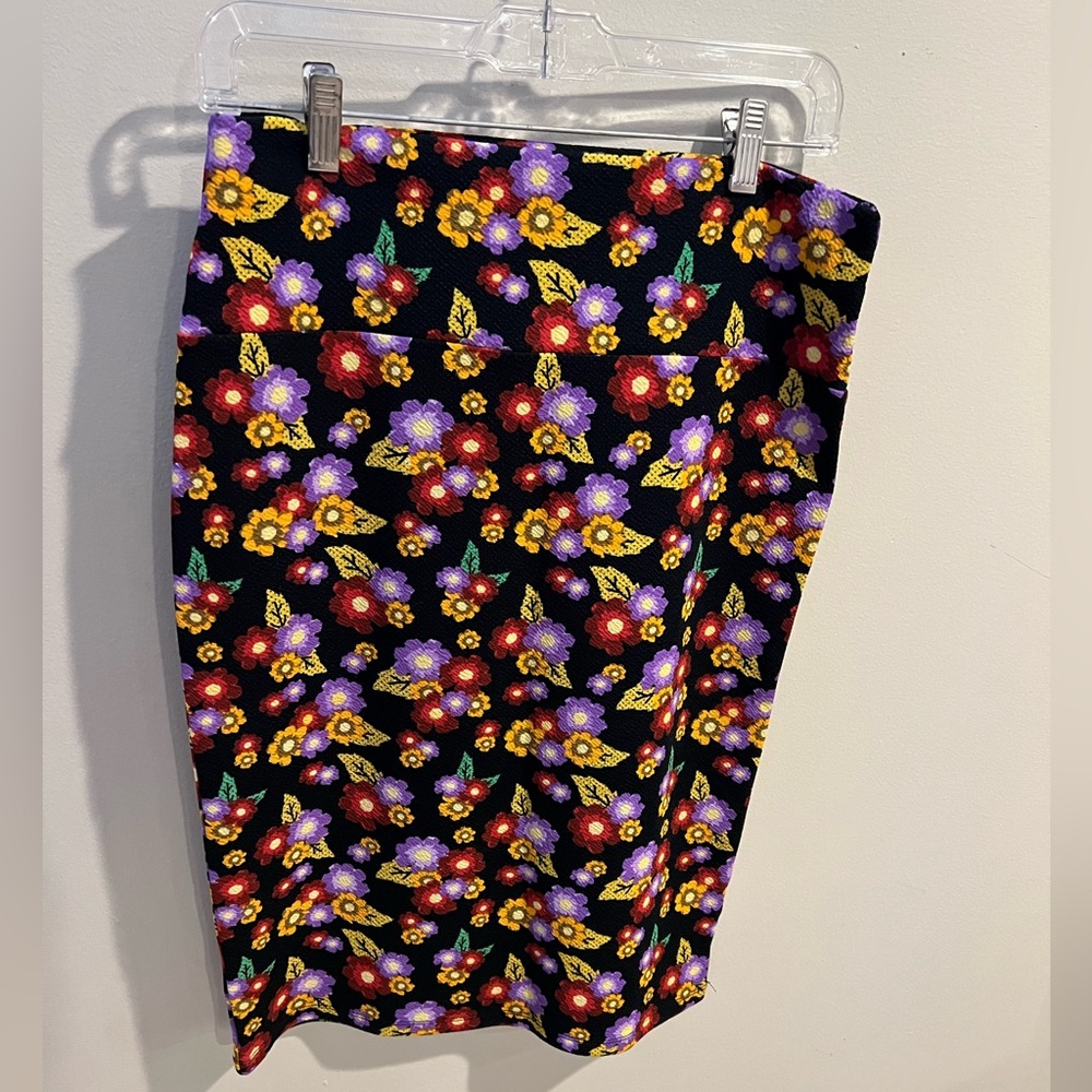 Lularoe Cassie pencil skirt floral